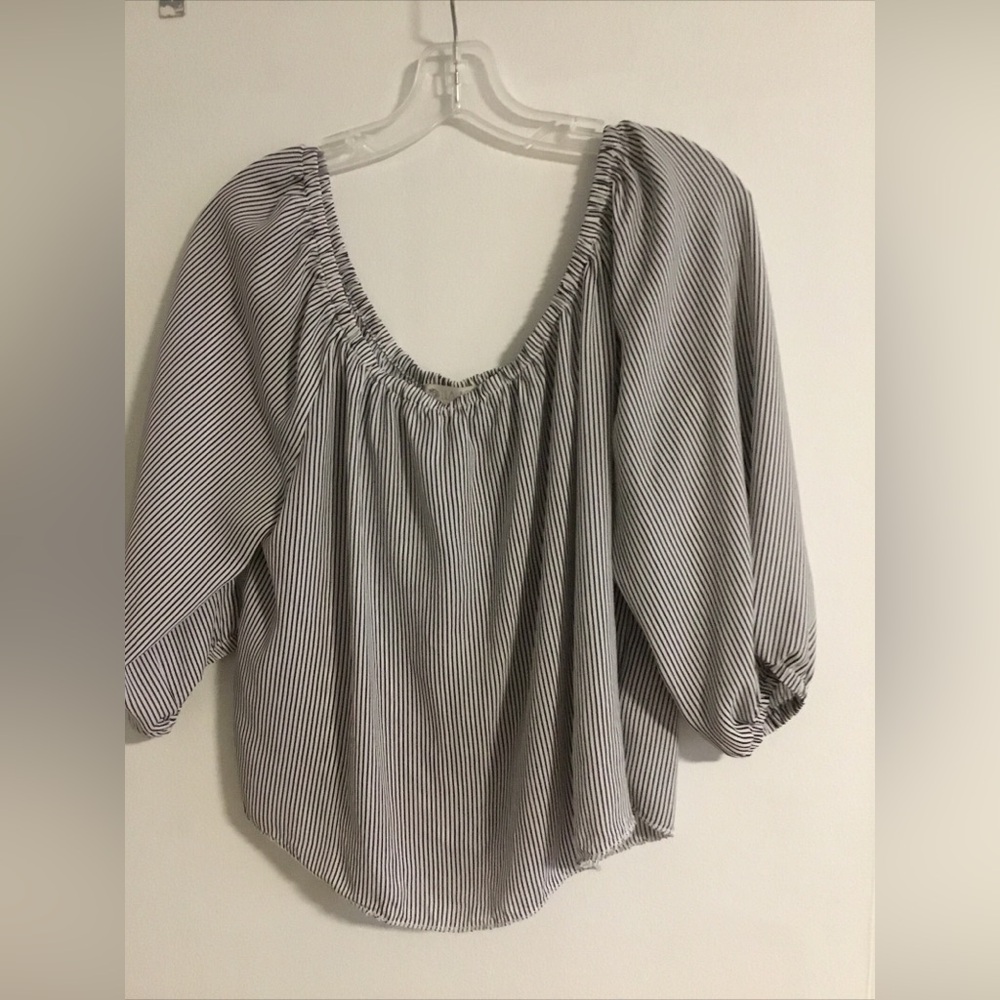 Lila Rose White Blouse with Fine Black Pinstripes Sz L